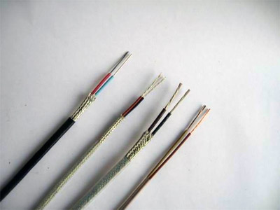 本質(zhì)安全防爆測溫系統(tǒng)用熱電偶補償導(dǎo)線、補償電纜